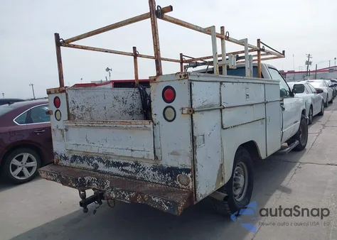 1997 Chevrolet C3500 Chassis z USA, uszkodzony, nr VIN 1GBGC34R5VF010774